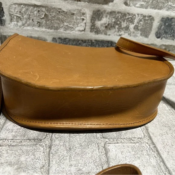 LL BEAN  Tan Leather SADDLE BAG SHOULDER CROSSBODY Vintage - Picture 4 of 9